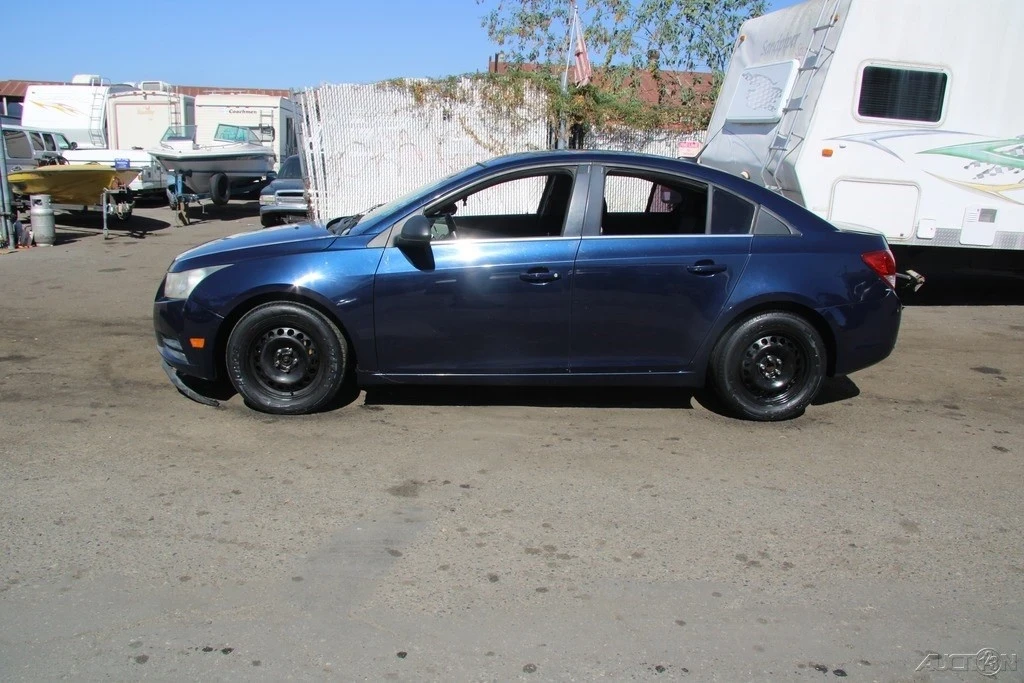 2011 Chevrolet Cruze - Image 3 of 21