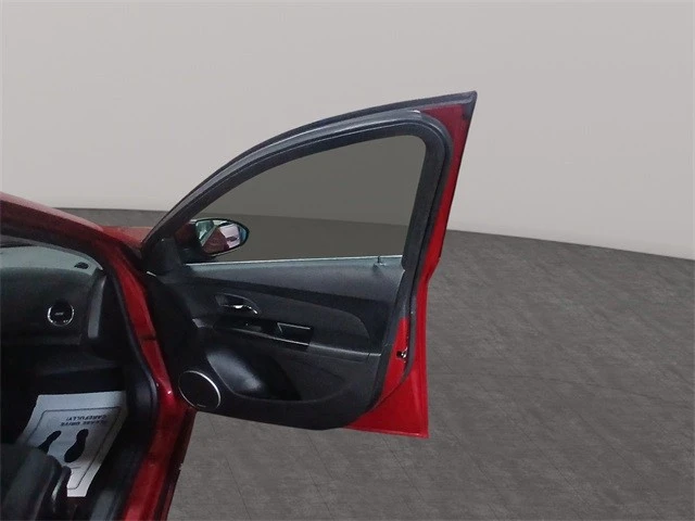 2011 Chevrolet Cruze - Image 16 of 21