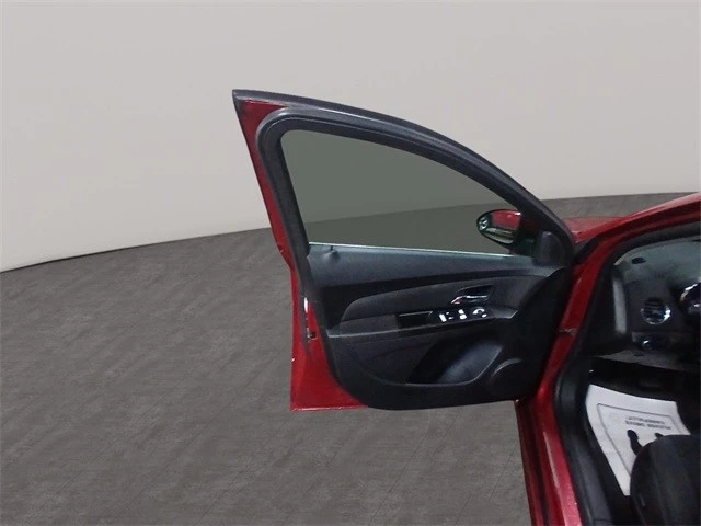 2011 Chevrolet Cruze - Image 11 of 21