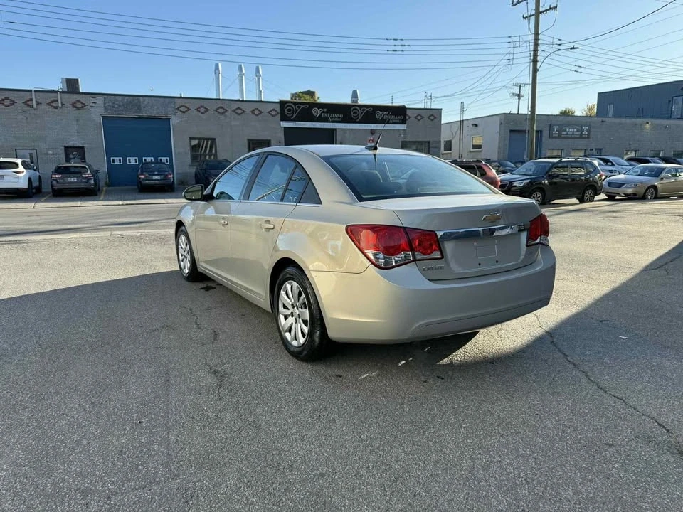 2011 Chevrolet Cruze - Image 4 of 10