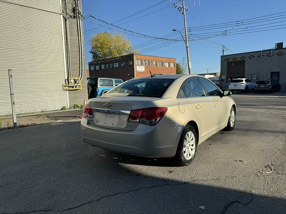 2011 Chevrolet Cruze - Image 6 of 10