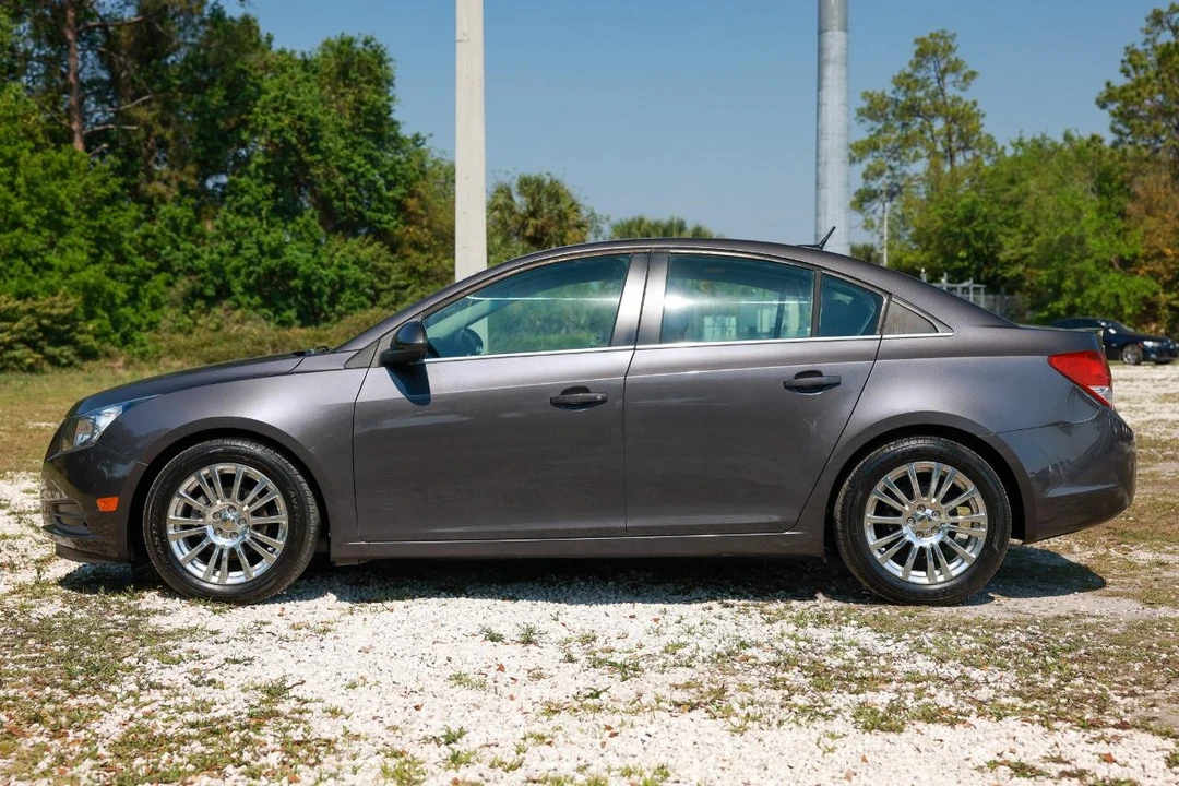 2011 Chevrolet Cruze - Image 3 of 21