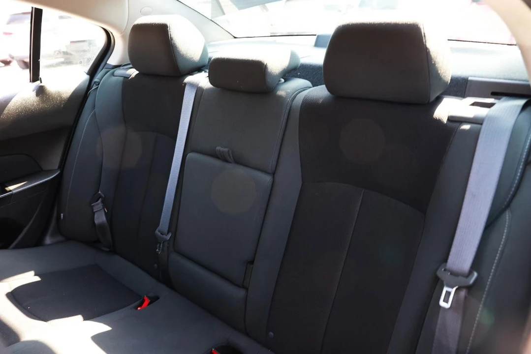 2011 Chevrolet Cruze - Image 8 of 21