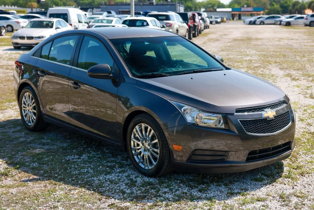 2011 Chevrolet Cruze - Image 15 of 21
