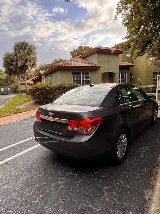 2011 Chevrolet Cruze - Image 5 of 8