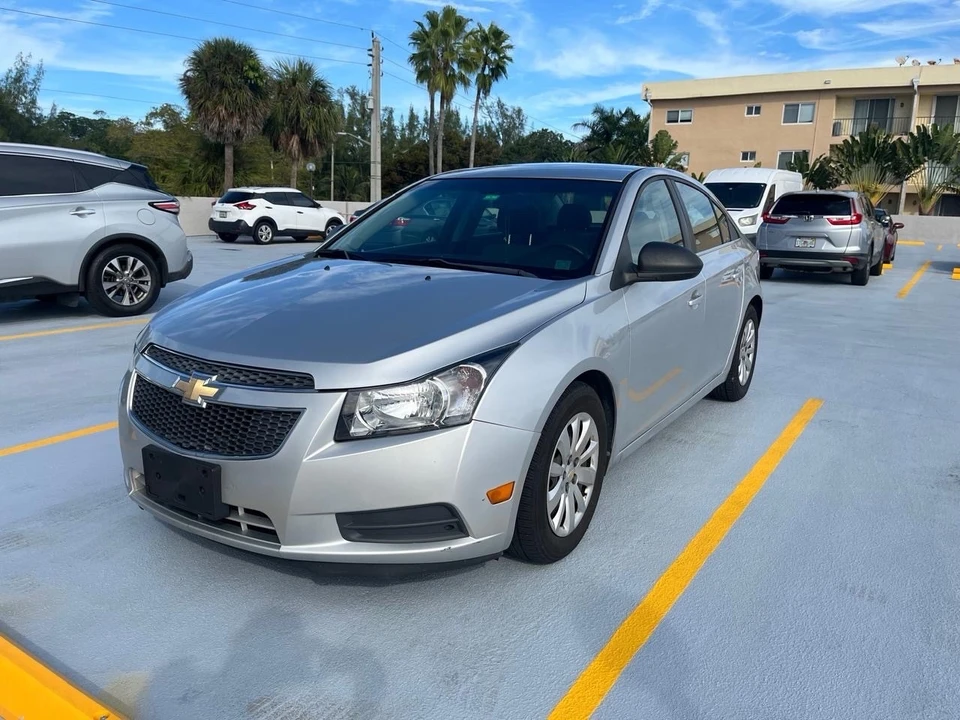 2011 Chevrolet Cruze - Image 6 of 18