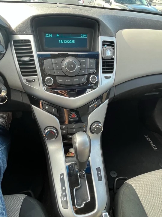 2011 Chevrolet Cruze - Image 15 of 18