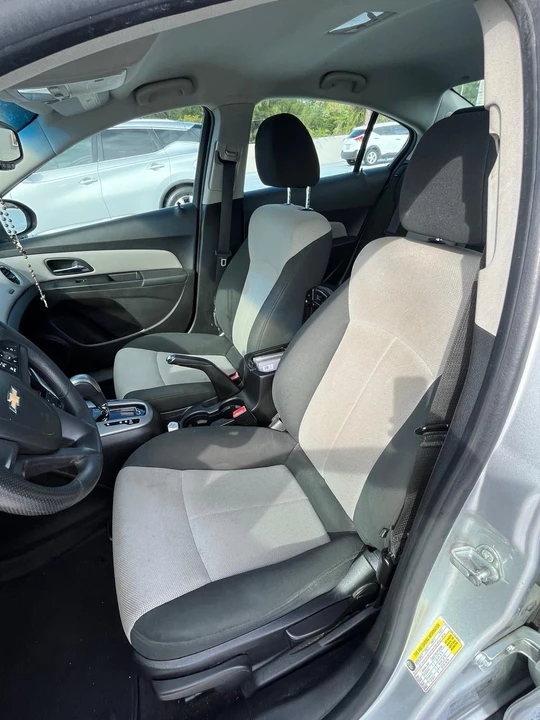 2011 Chevrolet Cruze - Image 10 of 18