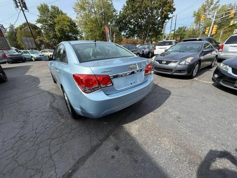 2011 Chevrolet Cruze - Image 8 of 12