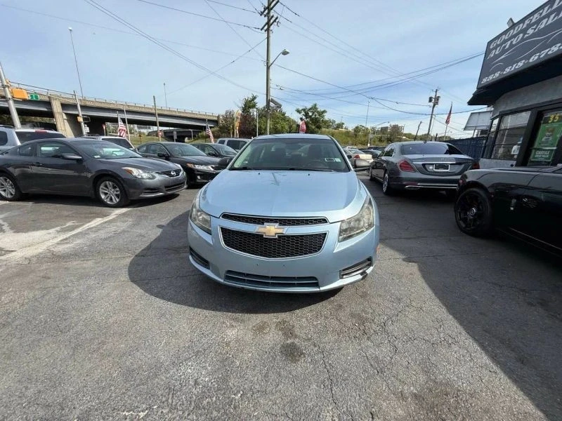 2011 Chevrolet Cruze - Image 3 of 12