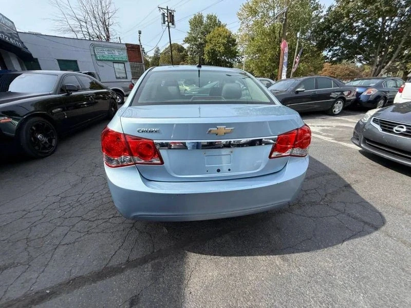 2011 Chevrolet Cruze - Image 9 of 12