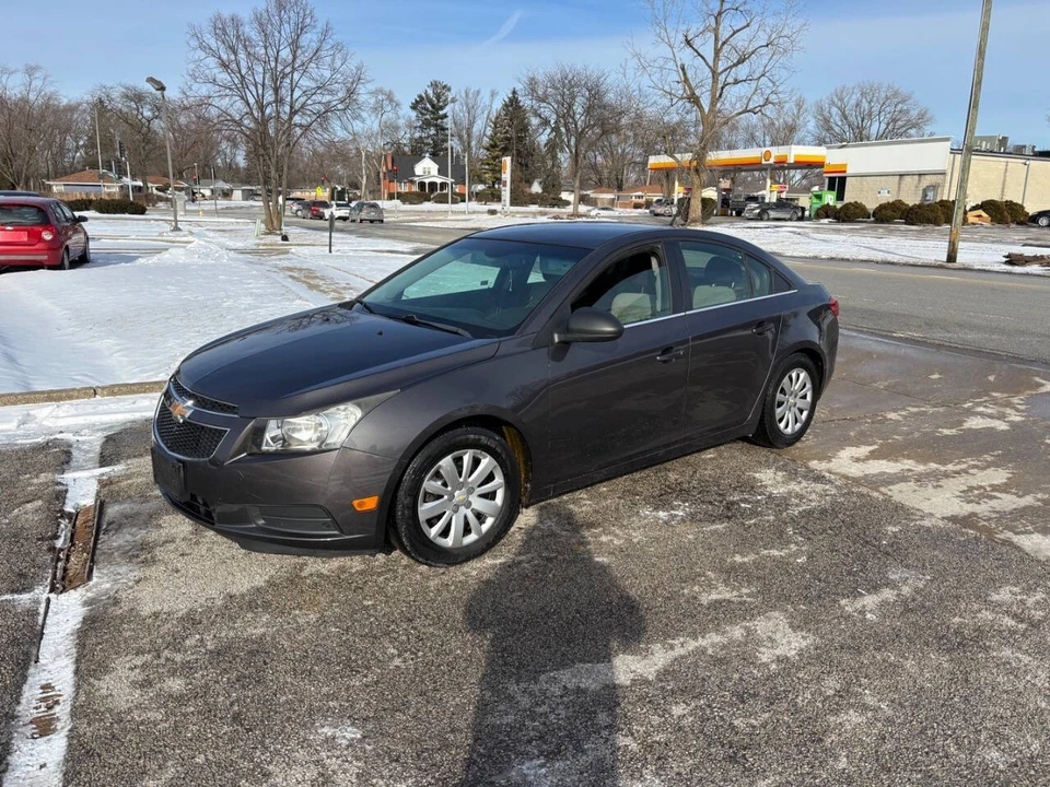 2011 Chevrolet Cruze - Image 3 of 16
