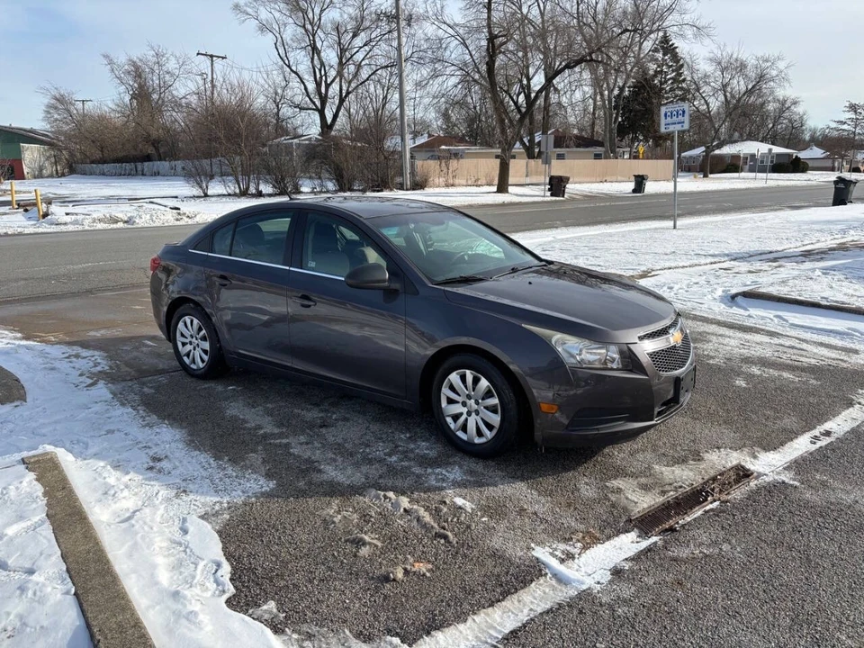 2011 Chevrolet Cruze - Image 5 of 16