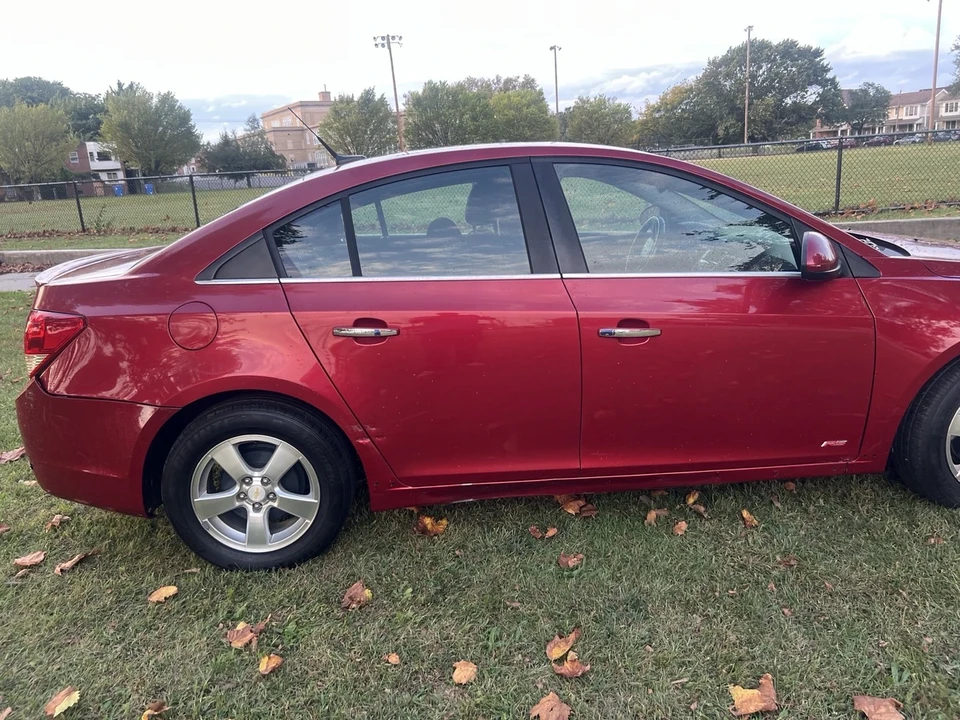 2011 Chevrolet Cruze - Image 8 of 20