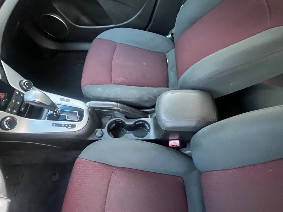 2011 Chevrolet Cruze - Image 15 of 20