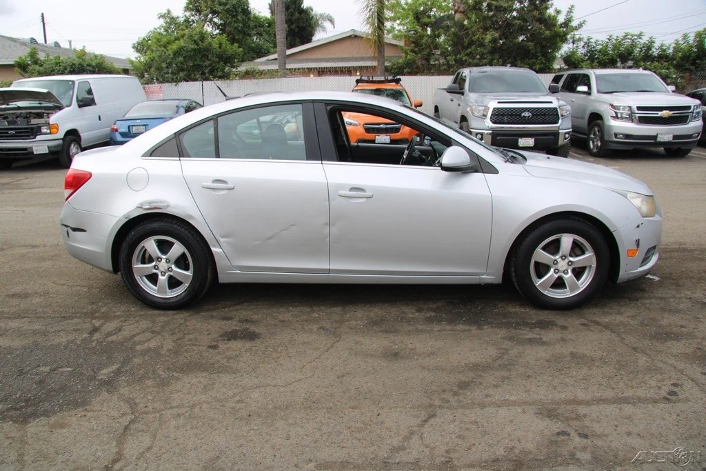 2011 Chevrolet Cruze - Image 9 of 21