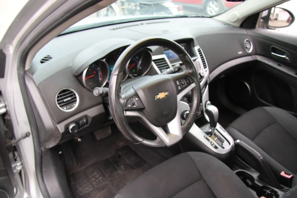 2011 Chevrolet Cruze - Image 16 of 21