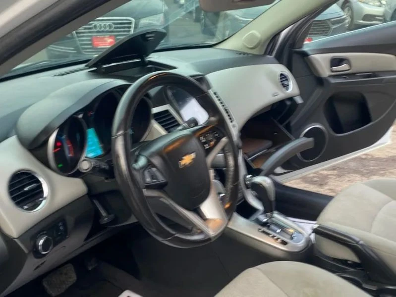 2011 Chevrolet Cruze - Image 12 of 12
