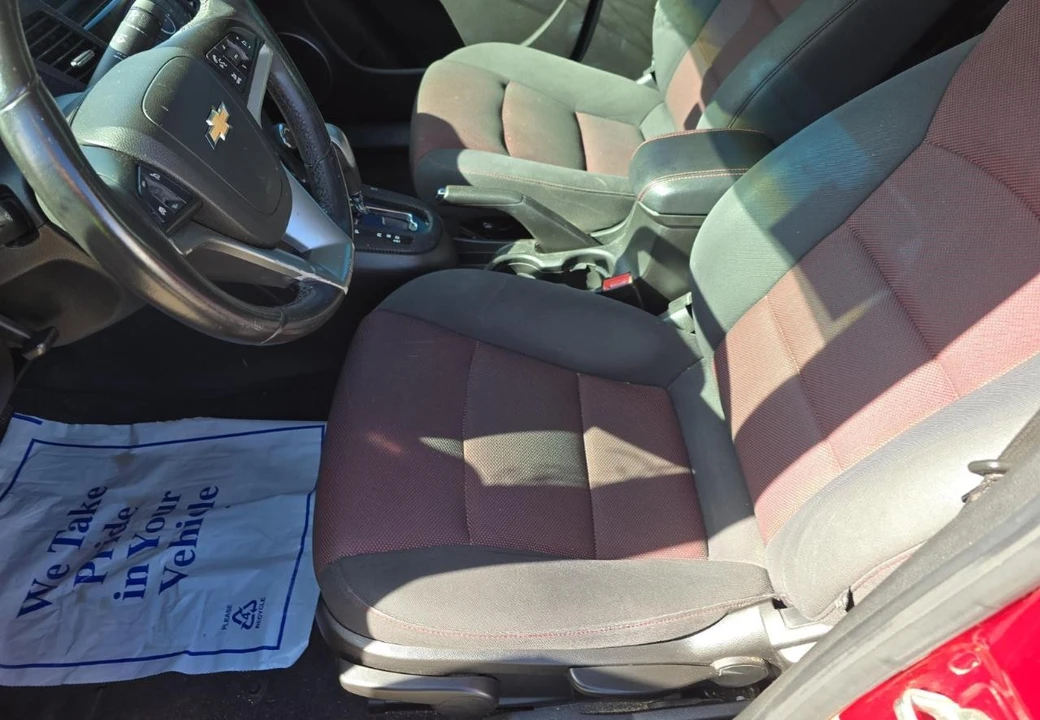 2011 Chevrolet Cruze - Image 10 of 18