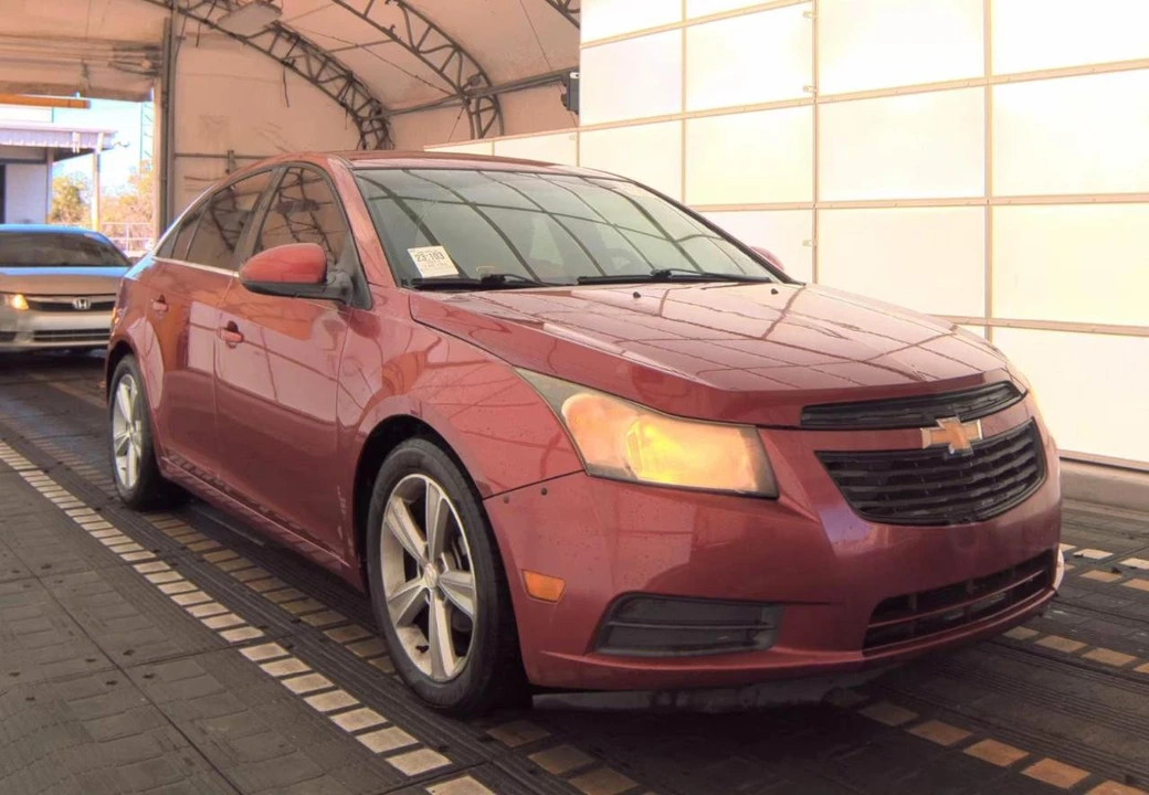 2011 Chevrolet Cruze - Image 4 of 18
