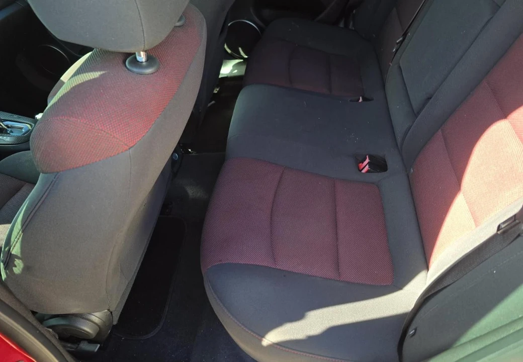 2011 Chevrolet Cruze - Image 16 of 18