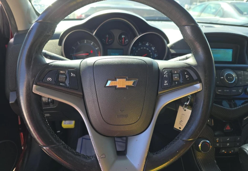 2011 Chevrolet Cruze - Image 13 of 18
