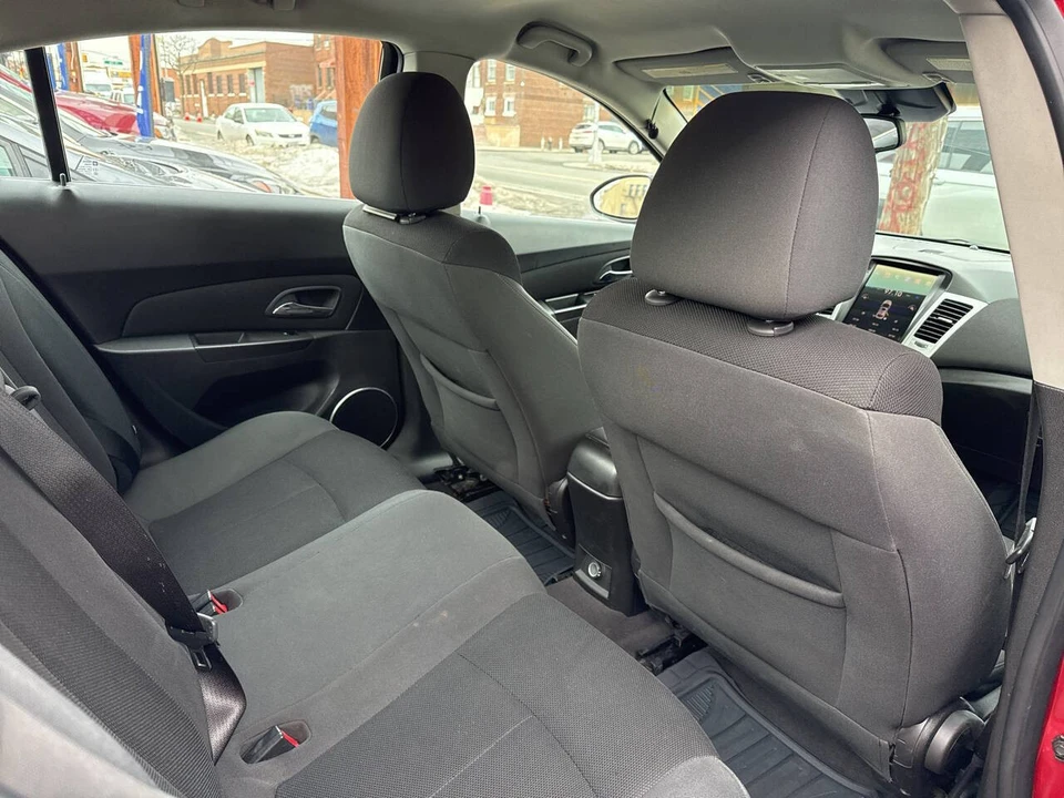 2011 Chevrolet Cruze - Image 17 of 21