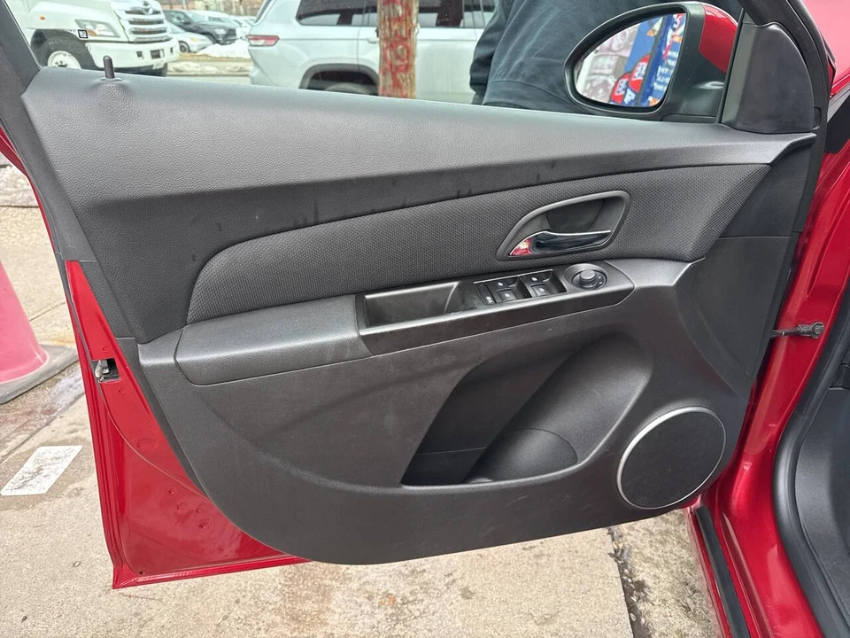 2011 Chevrolet Cruze - Image 10 of 21