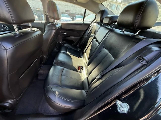 2011 Chevrolet Cruze - Image 20 of 21