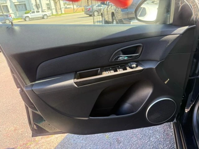 2011 Chevrolet Cruze - Image 18 of 21
