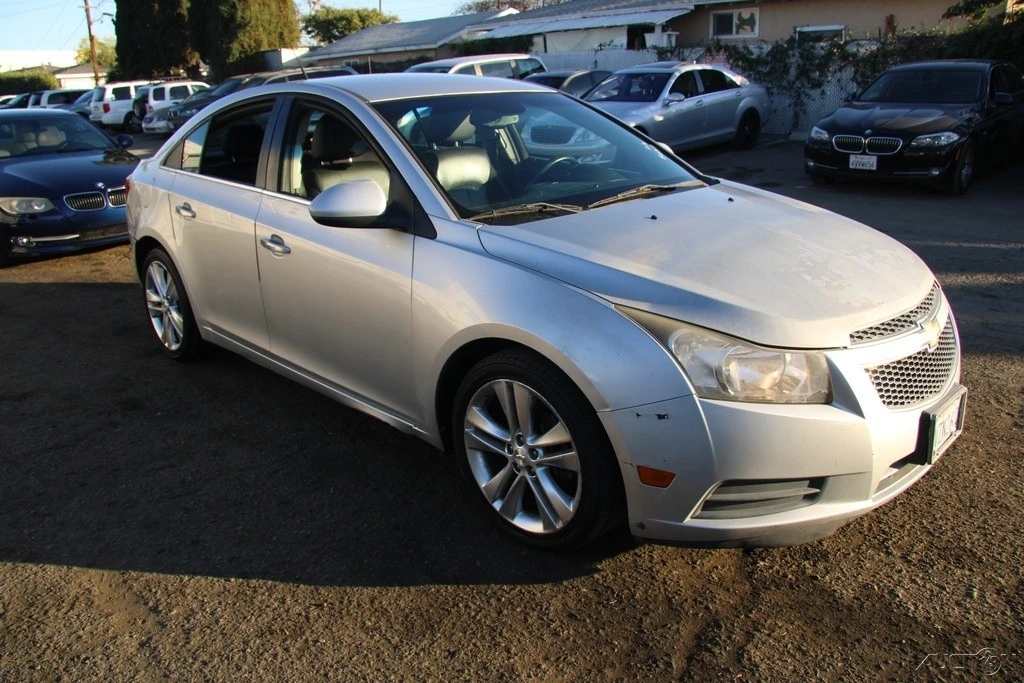 2011 Chevrolet Cruze - Image 2 of 21