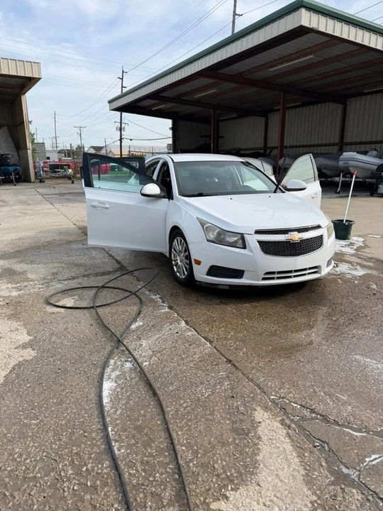 2011 Chevrolet Cruze - Image 2 of 9