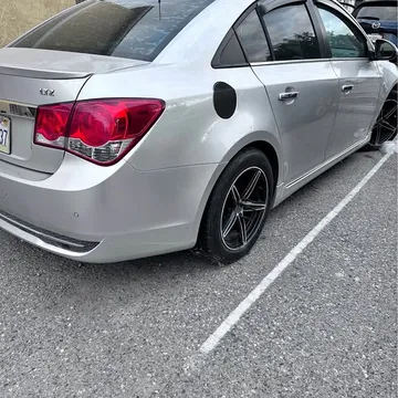 2011 Chevrolet Cruze LTZ Sedan 4D