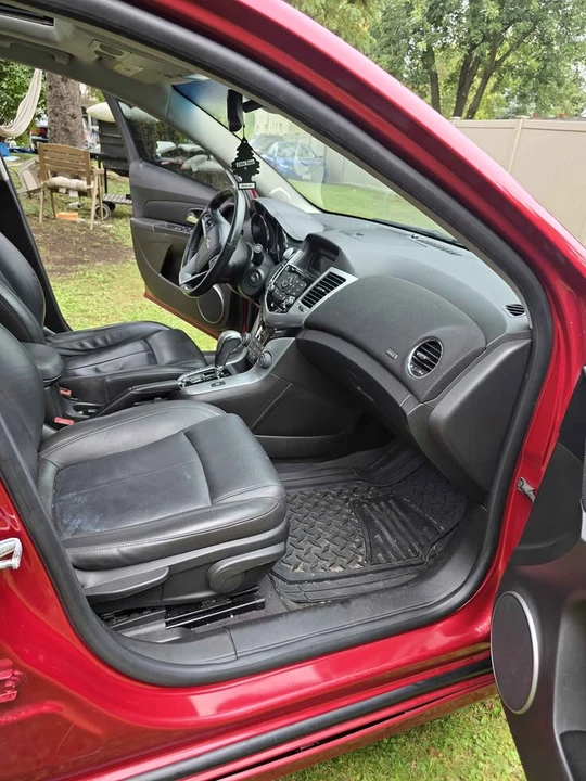 2011 Chevrolet Cruze - Image 5 of 11