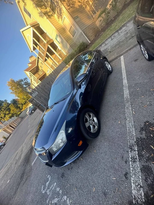 2011 Chevrolet Cruze - Image 3 of 10
