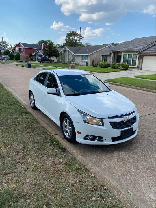 2011 Chevrolet Cruze - Image 4 of 9
