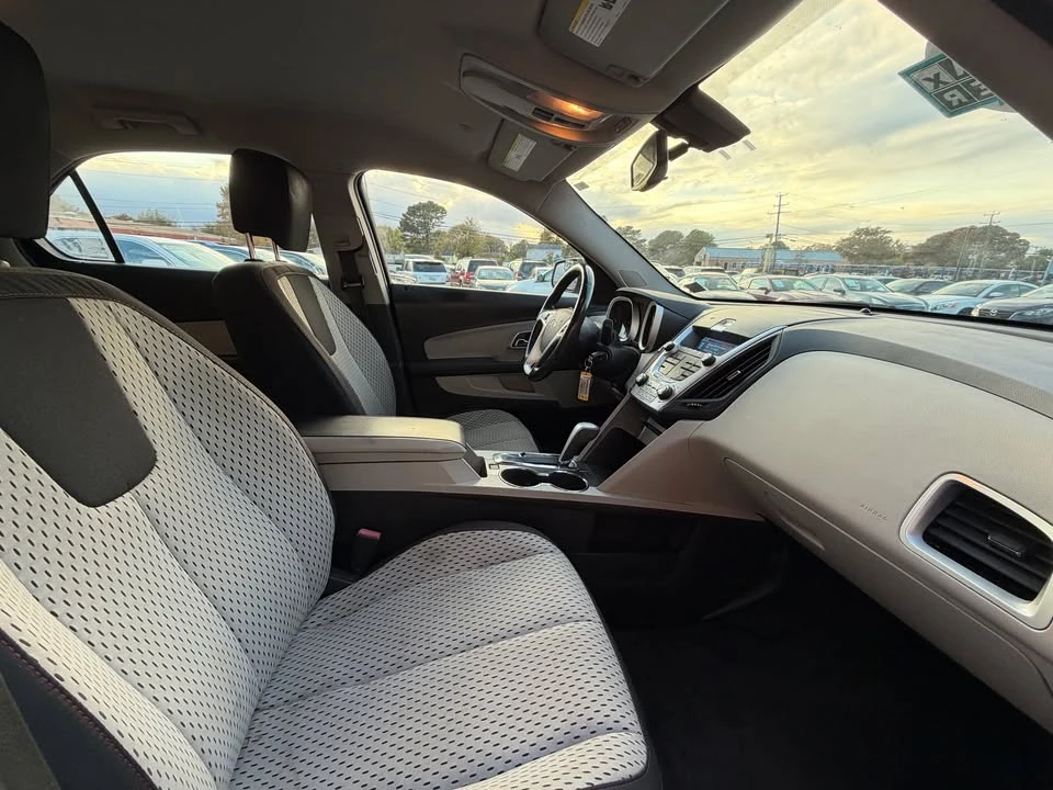 2011 Chevrolet Equinox - Image 13 of 18