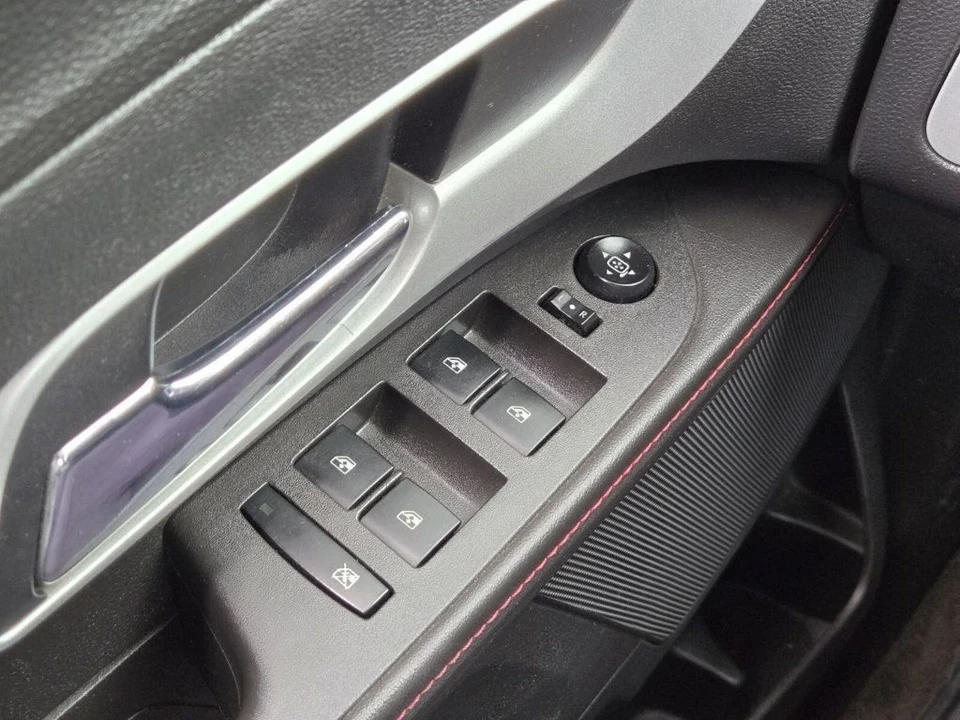 2011 Chevrolet Equinox - Image 18 of 18