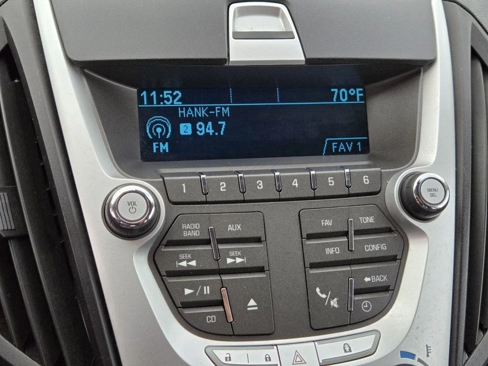 2011 Chevrolet Equinox - Image 16 of 20