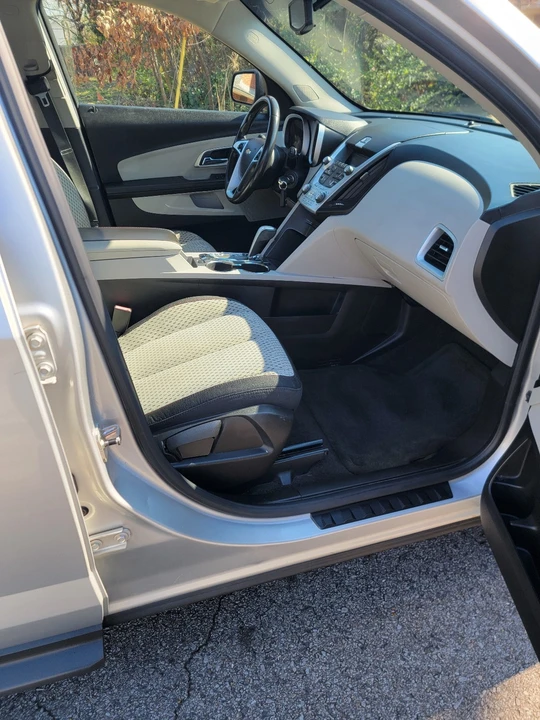 2011 Chevrolet Equinox - Image 13 of 14