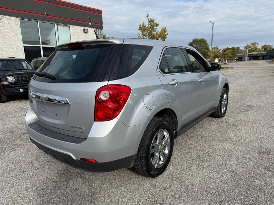 2011 Chevrolet Equinox - Image 8 of 19