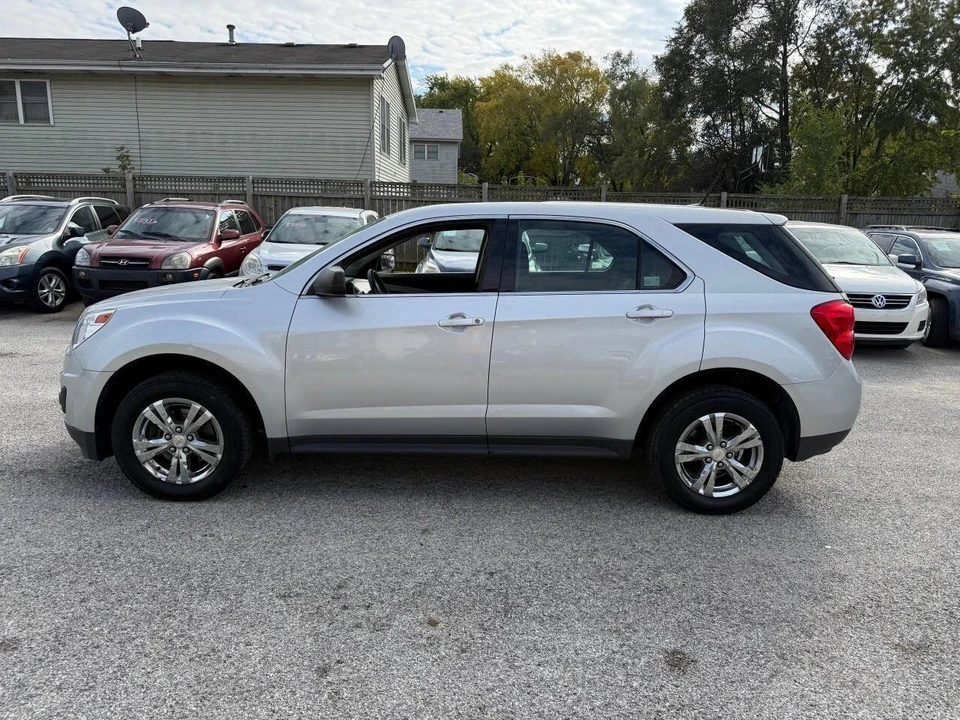 2011 Chevrolet Equinox - Image 2 of 19