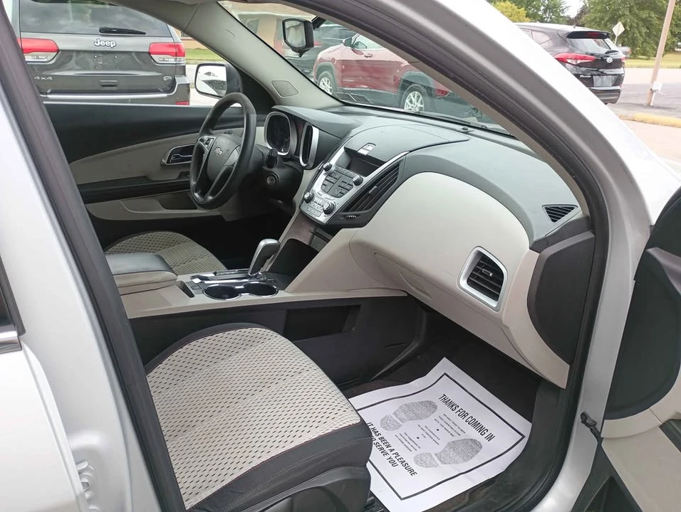 2011 Chevrolet Equinox - Image 6 of 8
