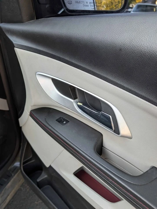 2011 Chevrolet Equinox - Image 13 of 15
