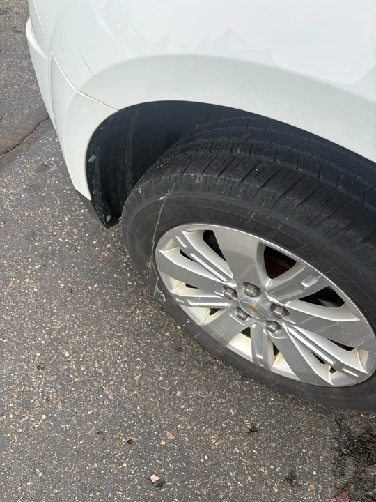 2011 Chevrolet Equinox - Image 3 of 10