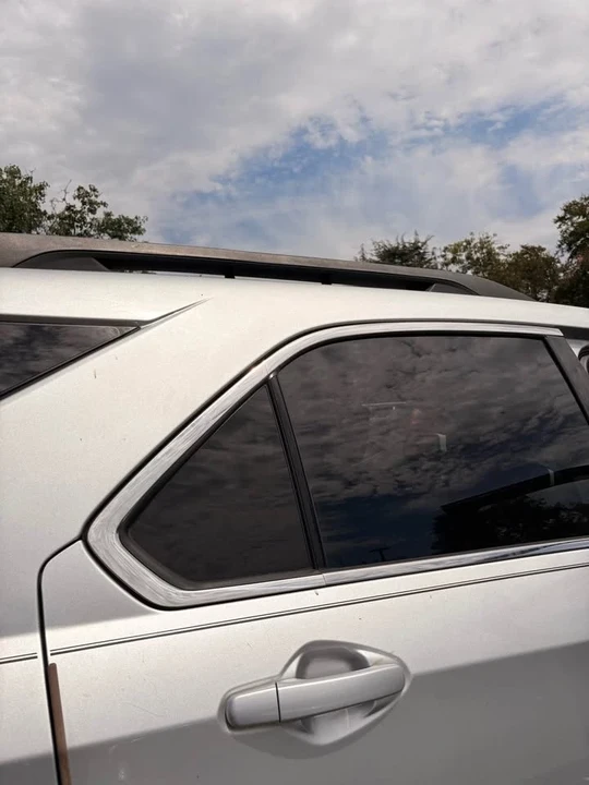 2011 Chevrolet Equinox - Image 6 of 10