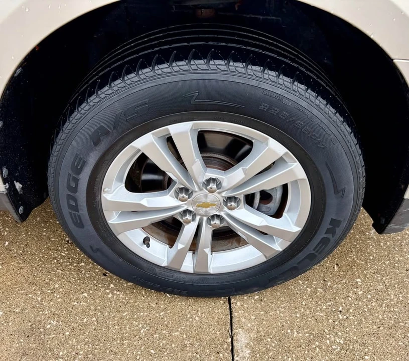 2011 Chevrolet Equinox - Image 15 of 15