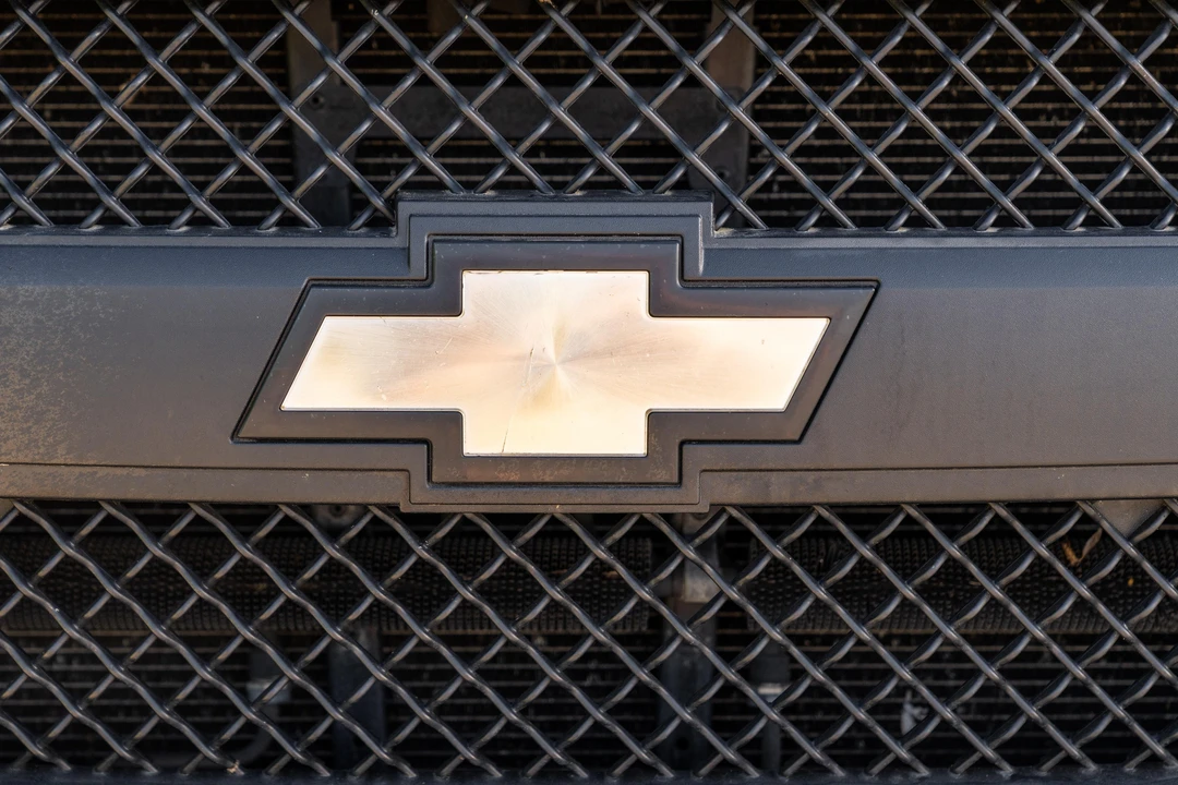 2011 Chevrolet Express - Image 12 of 31