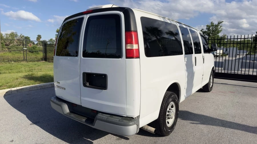 2011 Chevrolet Express - Image 2 of 16