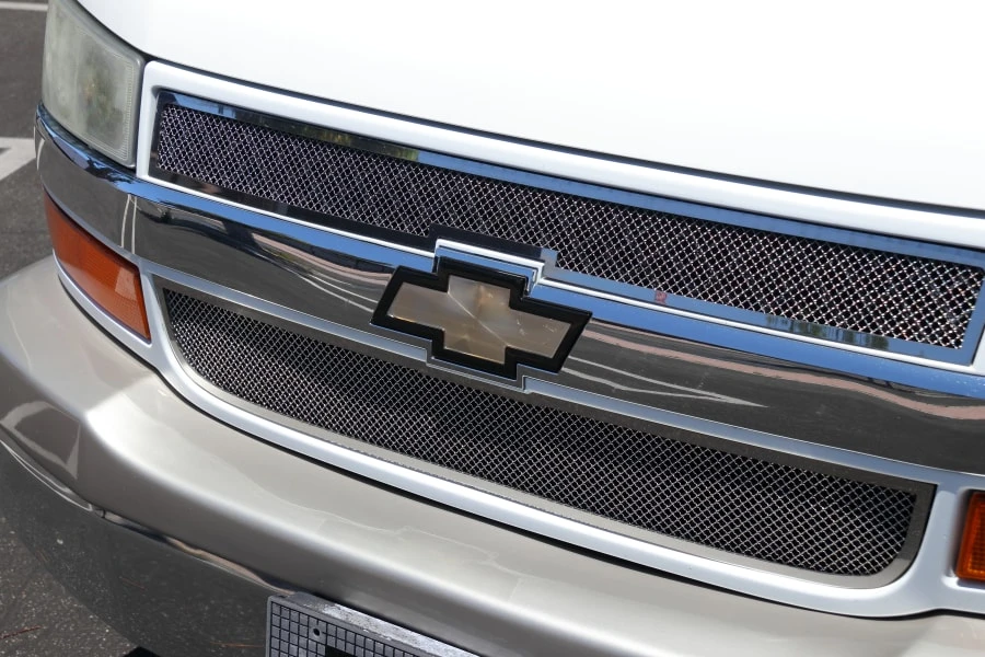 2011 Chevrolet Express - Image 9 of 24